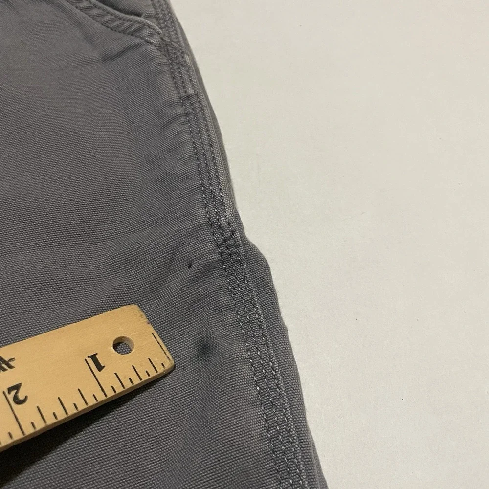 Carhartt Shorts Men's Size 48 X 9.5 Gray Canvas Relaxed Fit Workwear Rugged Flex